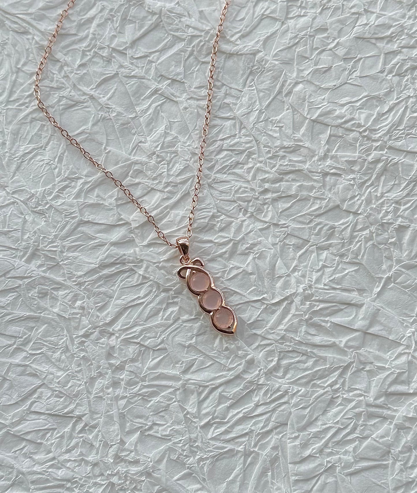 Rose Gold Lucky Pea Necklace With FuRong Stone