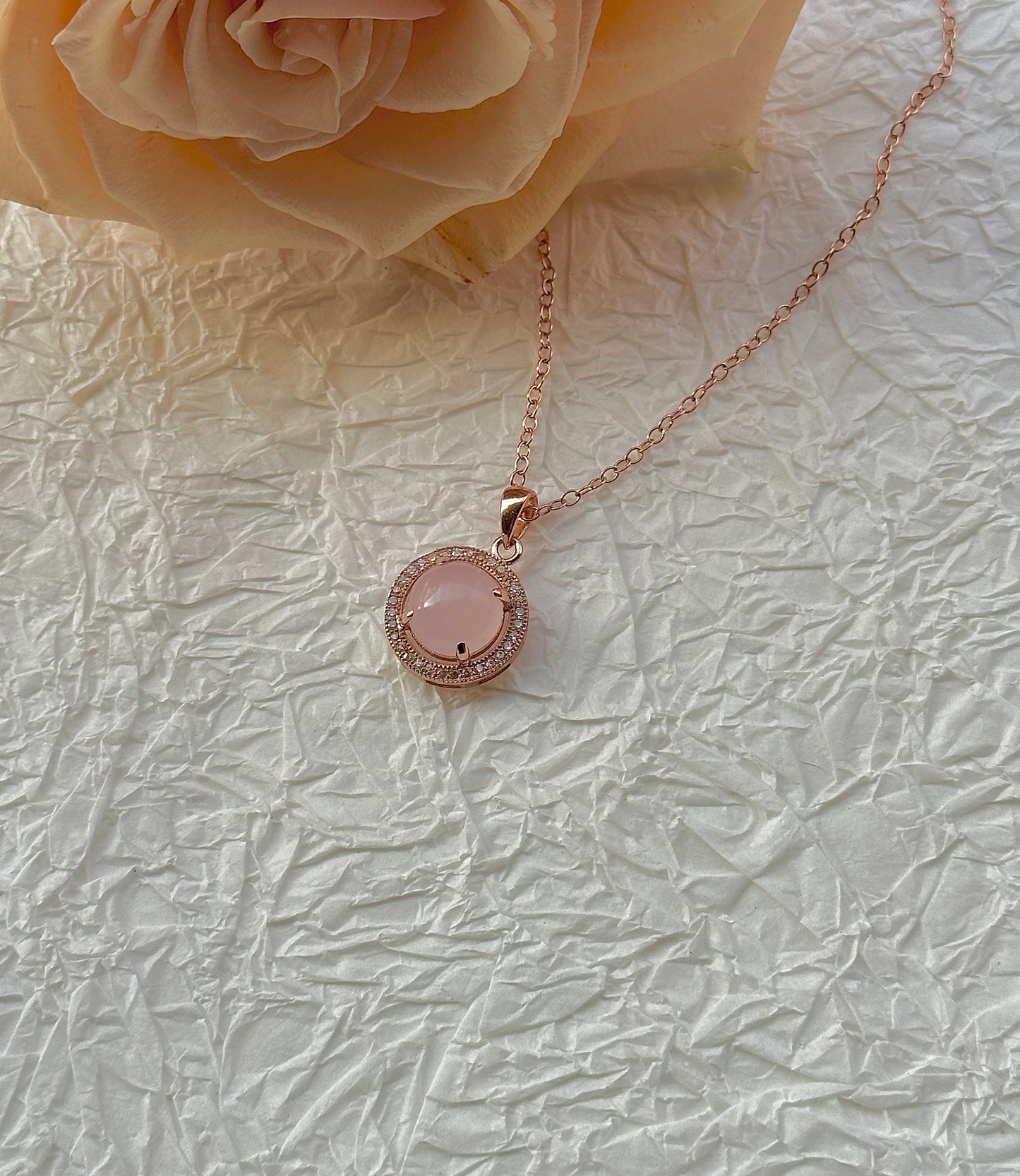 Rose Gold Round FuRong Stone Necklace